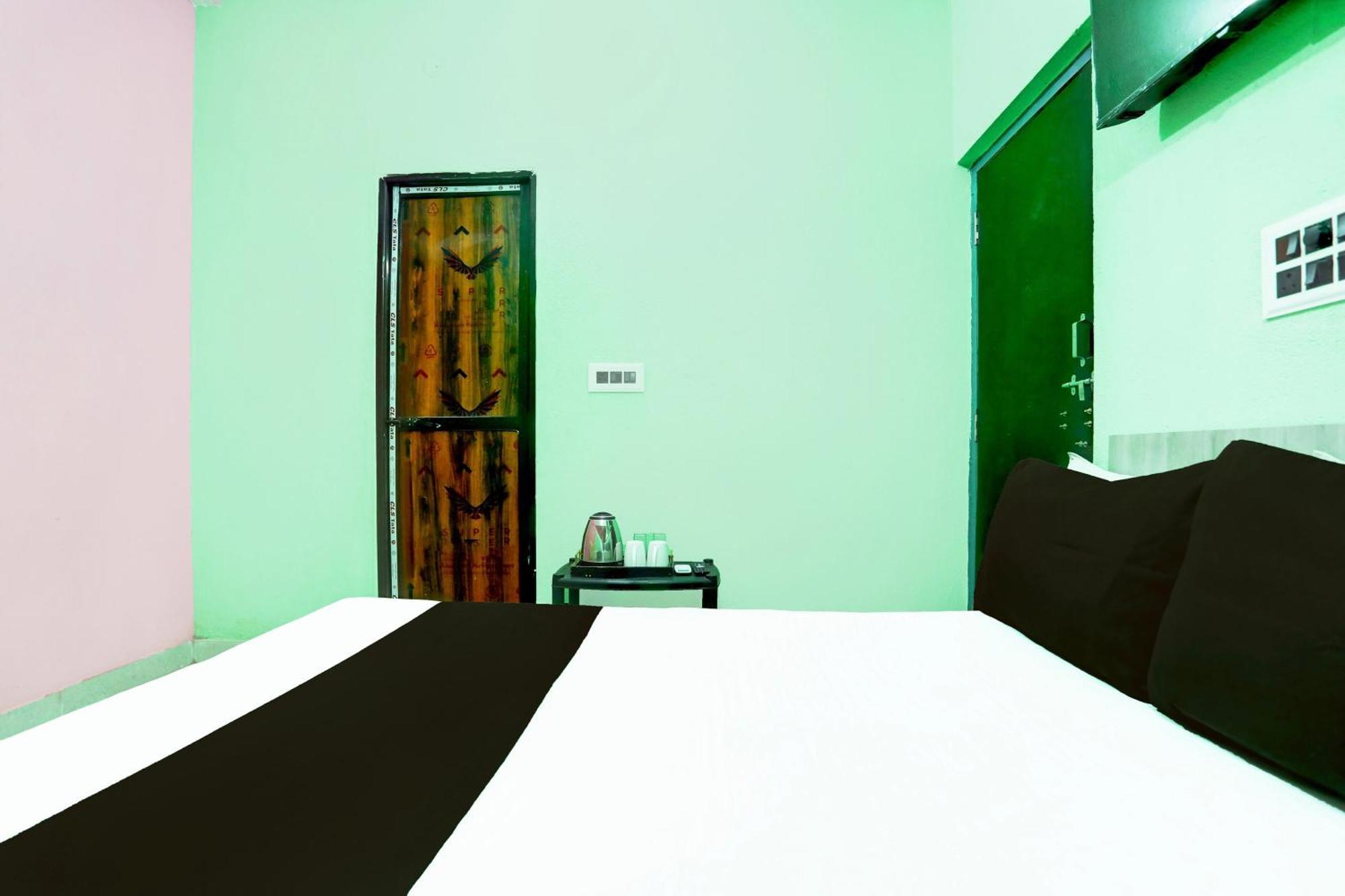 Hotel O Mochu Vatika Marriage Hall & Guest House Patna  Exteriör bild